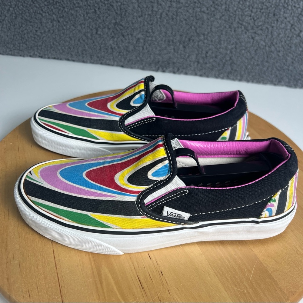 Rare 2007 Vans Solid Rainbow Color Slip On Shoes, Women's Size 7.5 Men's 6.
